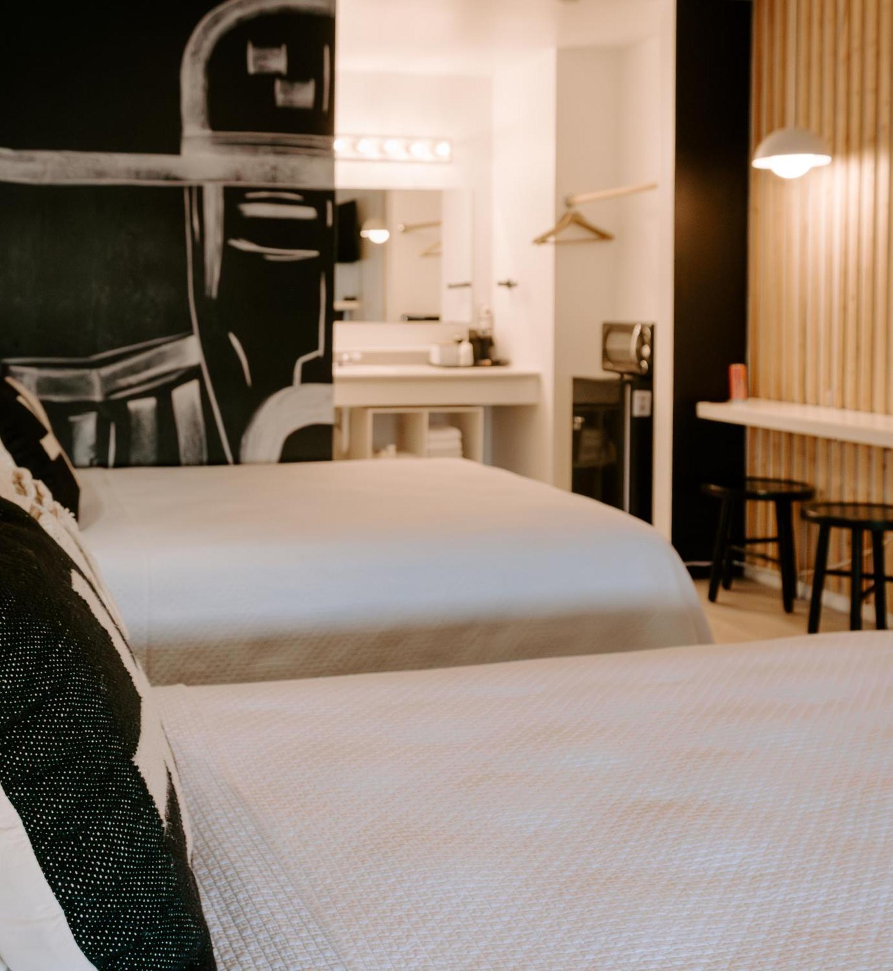 The Cowboy Motel Camp Wood 외부 사진