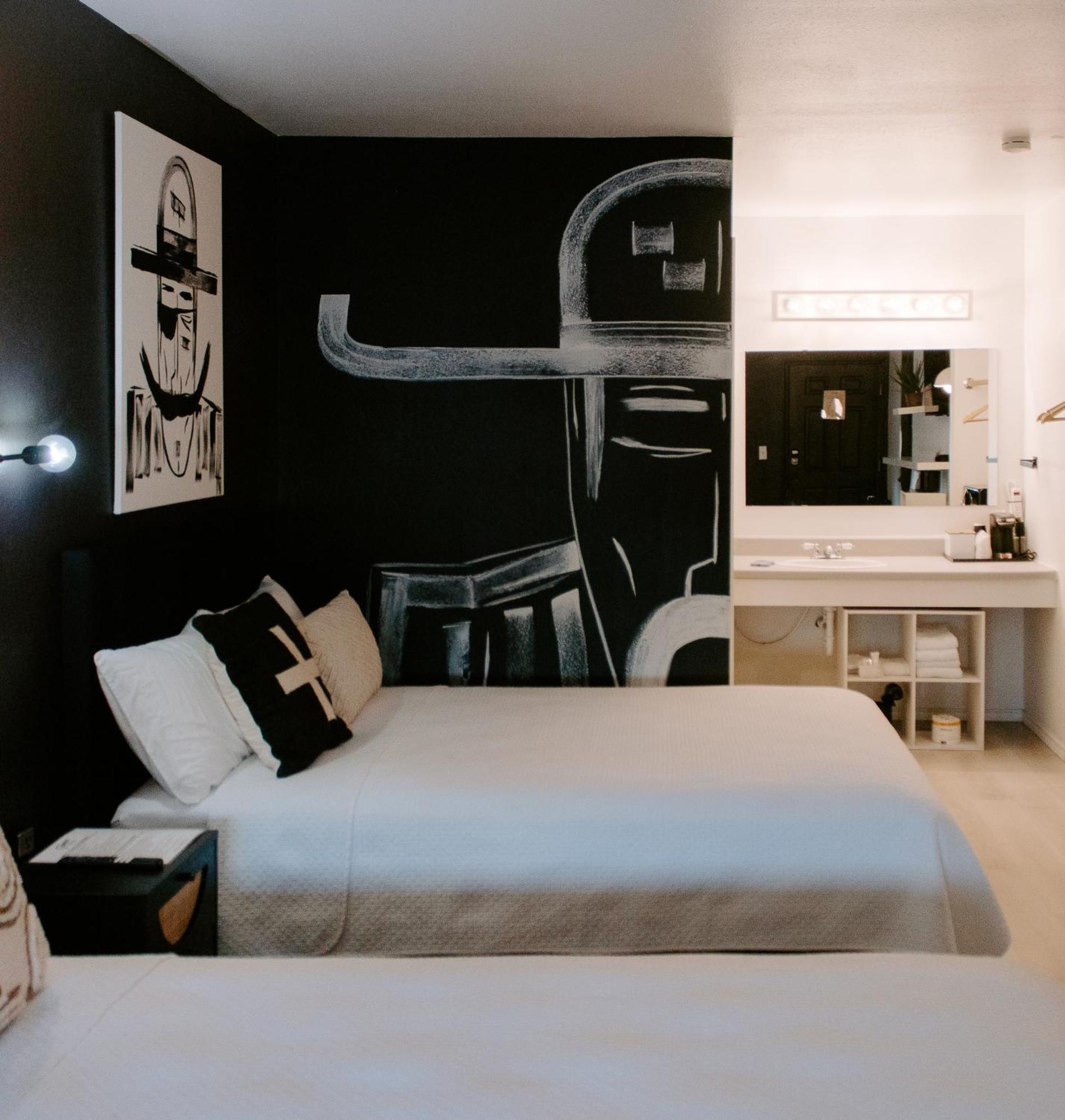 The Cowboy Motel Camp Wood 외부 사진